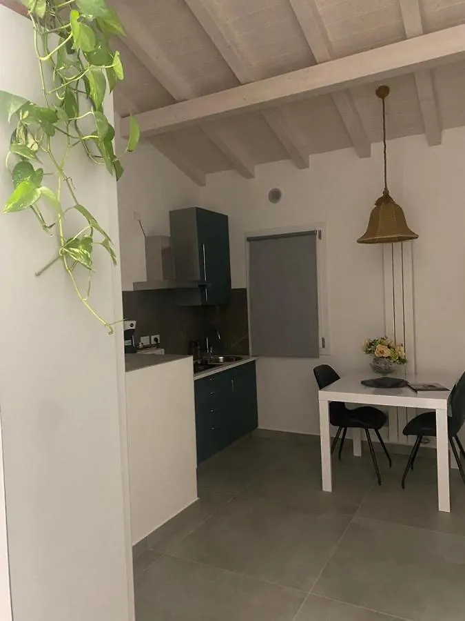 Le Charme Pino Apartment Bussolengo